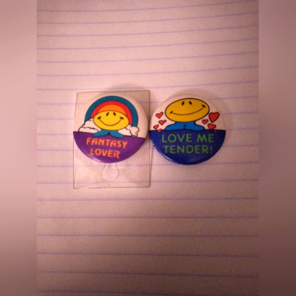 Vintage lot of (2) American gag bag buttons